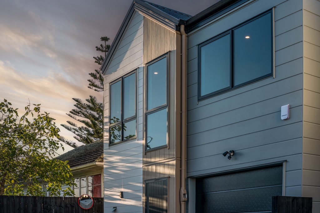 Freestanding Residential